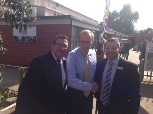 Peter Louca, Bob Carr